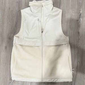 Lululemon Athletica Cream Fleece Vest